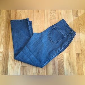 Gloria Vanderbilt, size 10 blue jeans